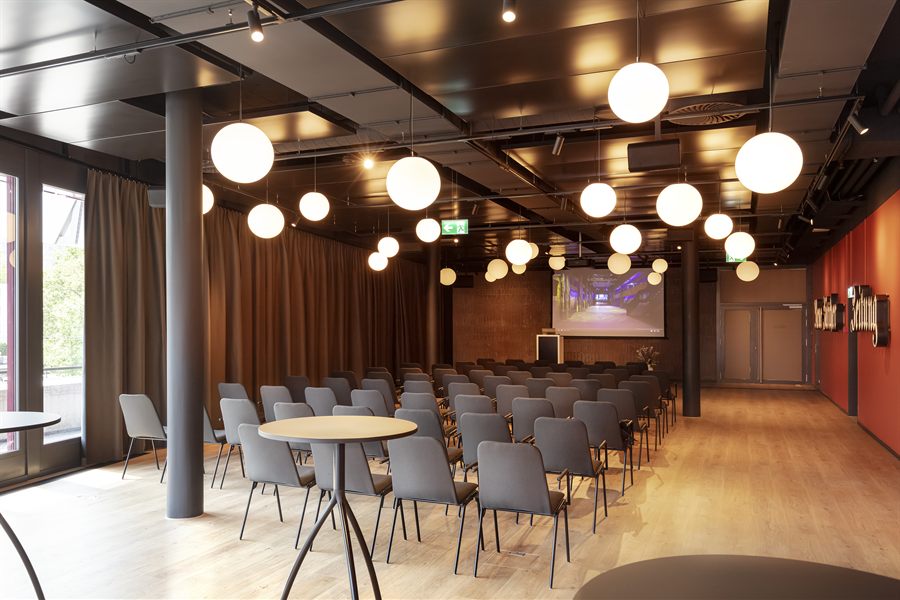 Saal Offset bei Eve's Kitchen – Bankett und Trauung mit Terrasse in Schlieren